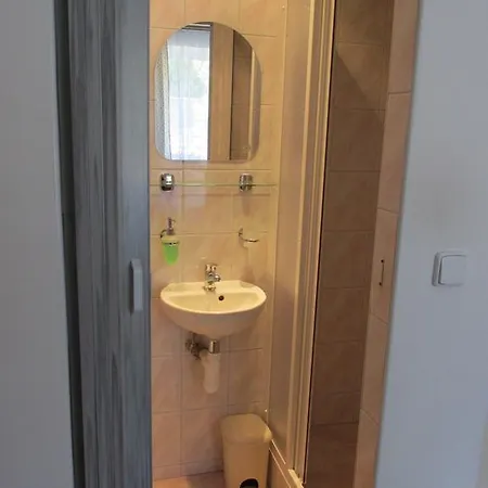 U Vlášků 3*